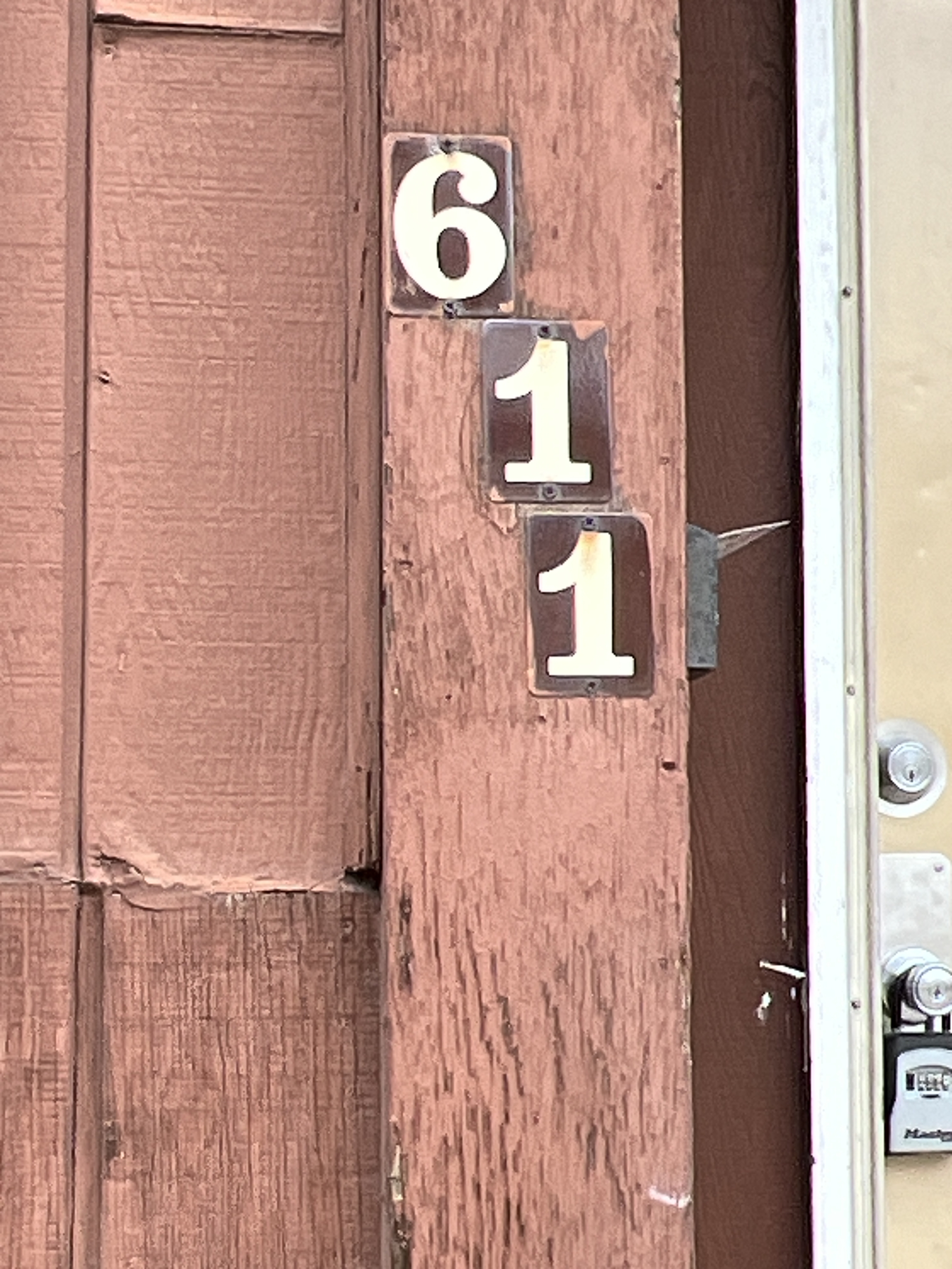 611 University Avenue unit 2