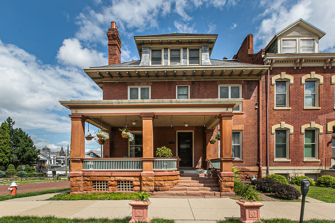 1298 Locust Street - Lower