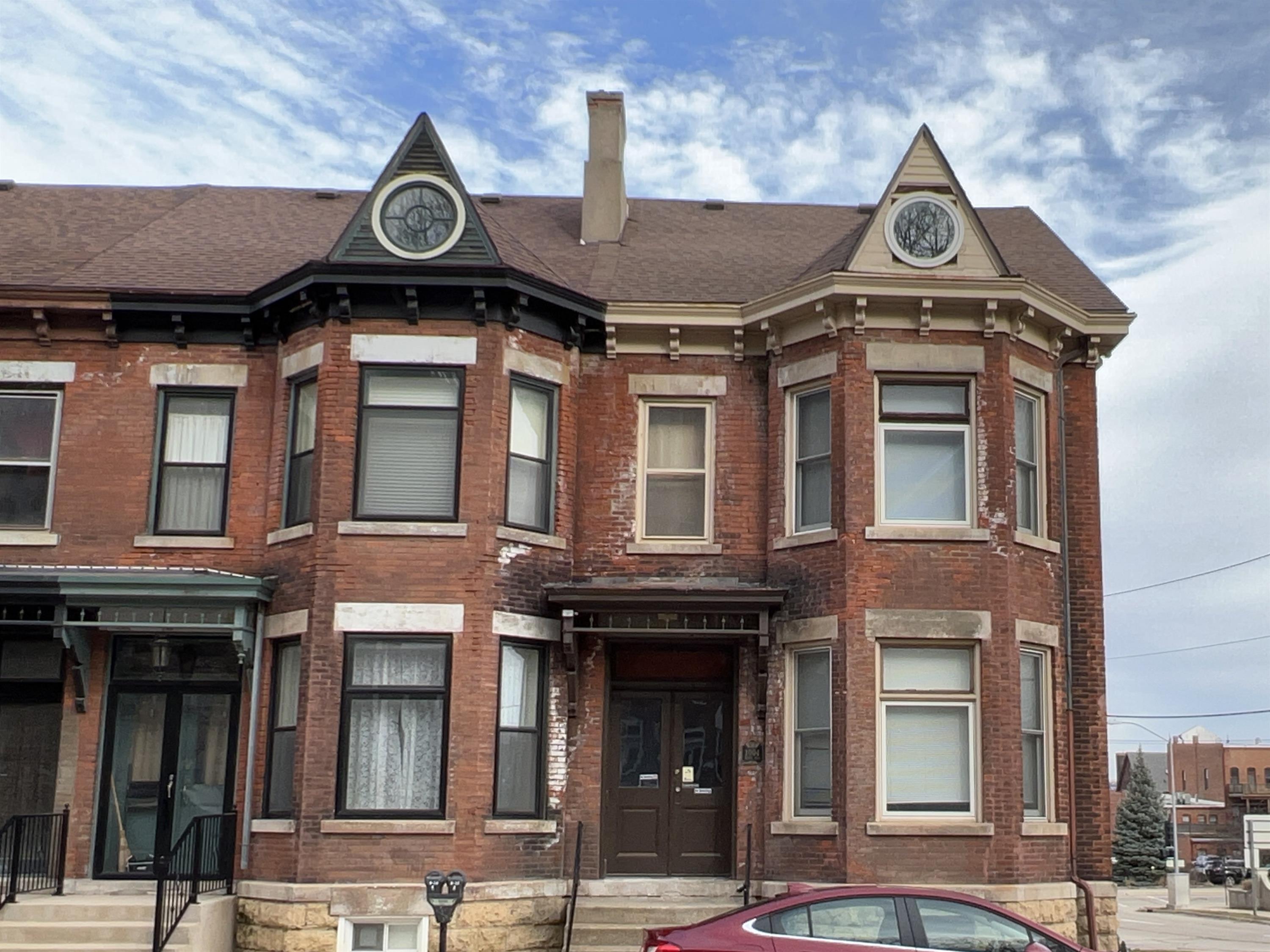 1004 Bluff Street - 4