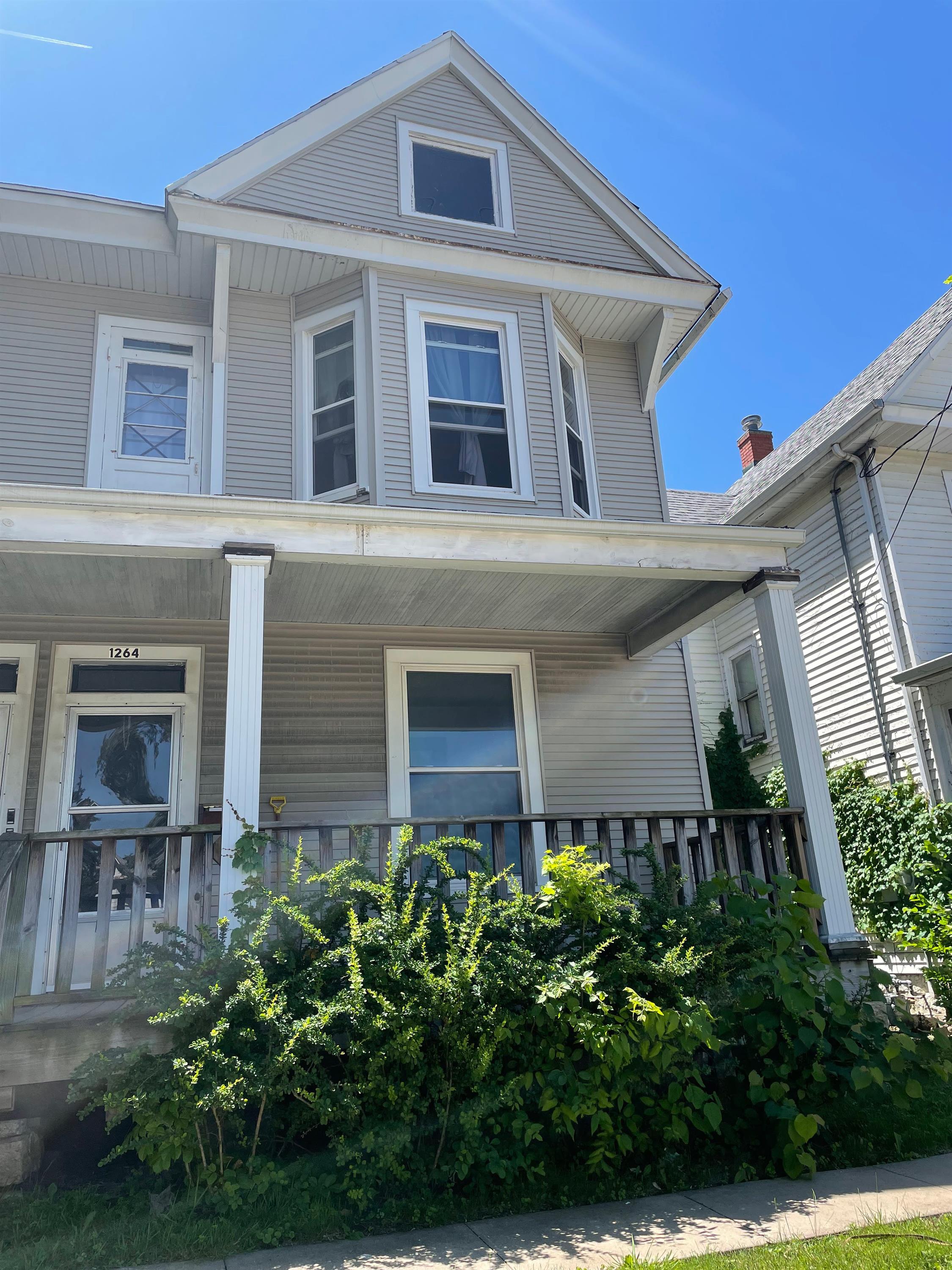 1264 University Avenue - 1