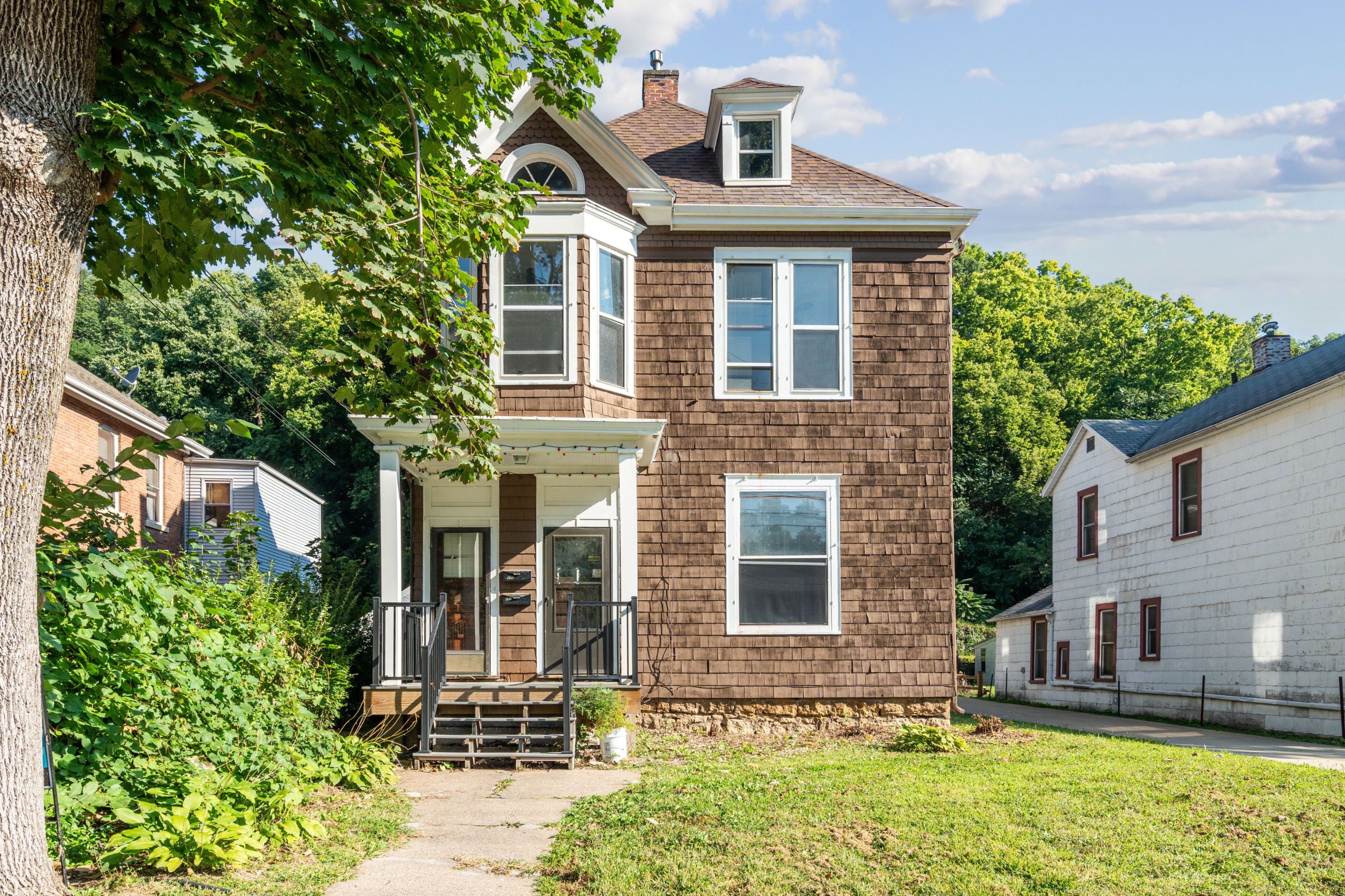 667 West Locust Street - 1